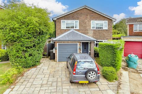 4 bedroom detached house for sale, Henham Gardens, East Peckham, Tonbridge, Kent