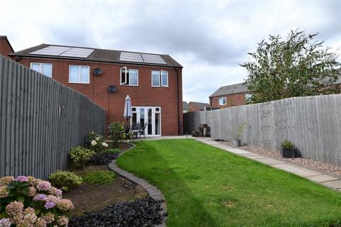 3 bedroom semi-detached house for sale, Snowdrop Drive, Droitwich, Worcestershire, WR9