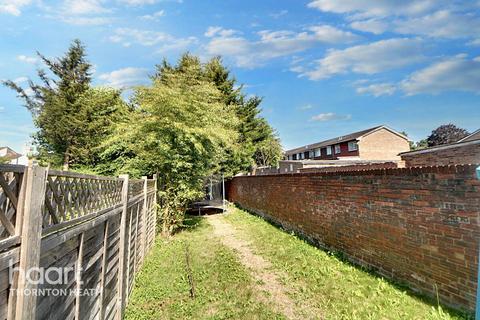 2 bedroom end of terrace house for sale, Osborne Road, Thornton Heath