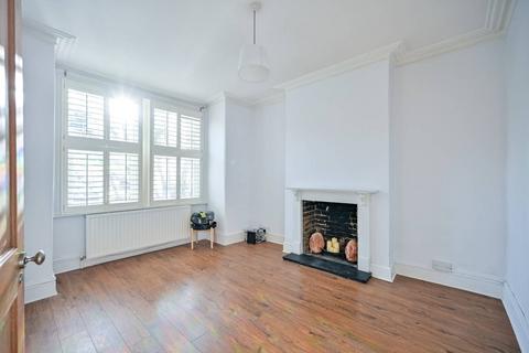 2 bedroom maisonette to rent, Mellison Road, Tooting, London, SW17