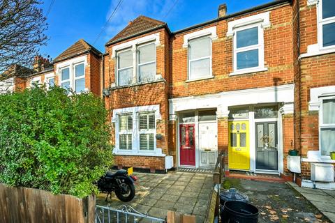 2 bedroom maisonette to rent, Mellison Road, Tooting, London, SW17