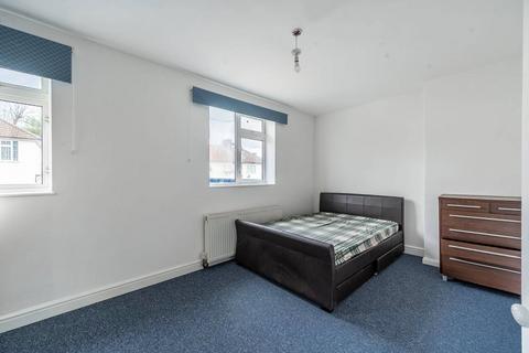 2 bedroom semi-detached house to rent, Littlefield Road,, Edgware, HA8