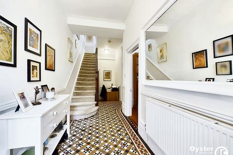 5 bedroom terraced house for sale, Broomfield Avenue, London, N13