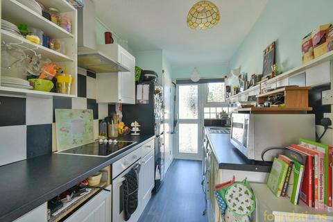 2 bedroom flat for sale, Jameson Road, Bexhill-on-Sea, TN40