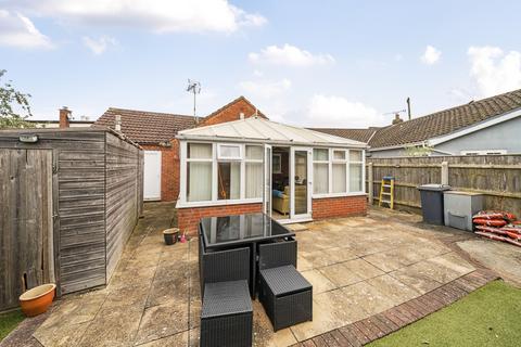 3 bedroom detached bungalow for sale, High Street, Walcott, Lincoln, Lincolnshire, LN4