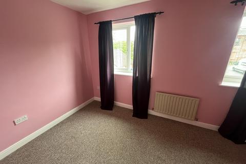 2 bedroom townhouse for sale, Blythfield, Burton-on-Trent, DE14