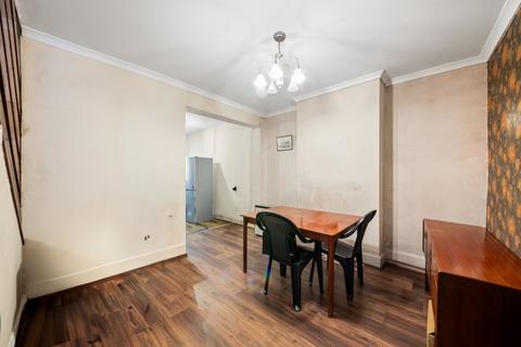 undefined, Felix Road, London, W13