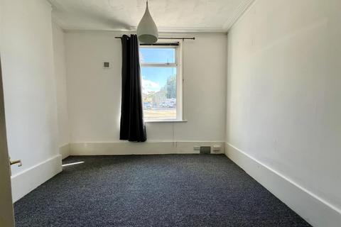 2 bedroom flat for sale, North End Avenue, Portsmouth