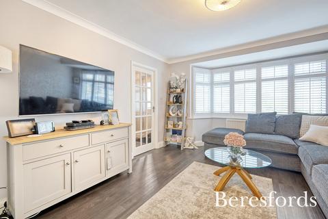 19 Eugene Close, Romford, RM2 6DJ