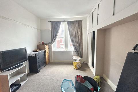 3 bedroom flat for sale, King Edward Street, ., Gateshead, Tyne and Wear, NE8 3PR