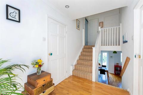 68 Valley Road, Henley-on-thames, RG9 1RR