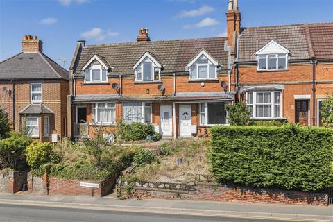 2 bedroom terraced house for sale, Sevenoaks Road, Borough Green