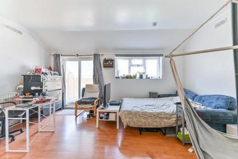 87 Selhurst Road, London, SE25 6LH
