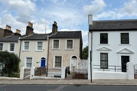 3 bedroom end of terrace house for sale, 48 Gipsy Hill, London, SE19 1NL