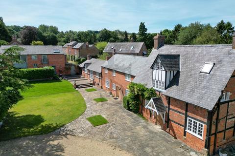 7 bedroom detached house for sale, Walnut Farm, East Norton