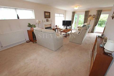 3 bedroom detached bungalow for sale, Knights Avenue, Tettenhall, Wolverhampton, WV6