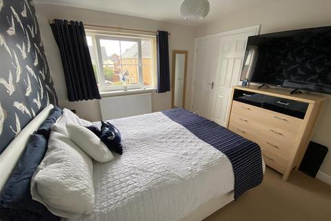 6 Cwrt Lando, Pembrey, Burry Port, SA16 0YE