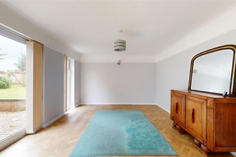 16 Pynne Close, Bristol, BS14 8QW
