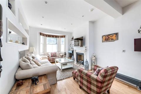 4 bedroom terraced house for sale, Tonsley Hill, London, SW18