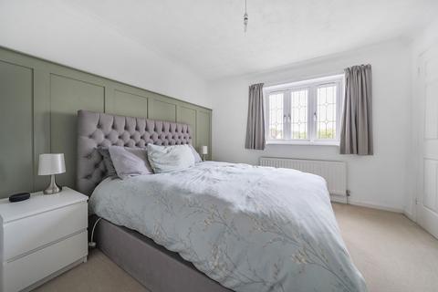7 Beach Piece Way, Basingstoke, RG22 4TQ