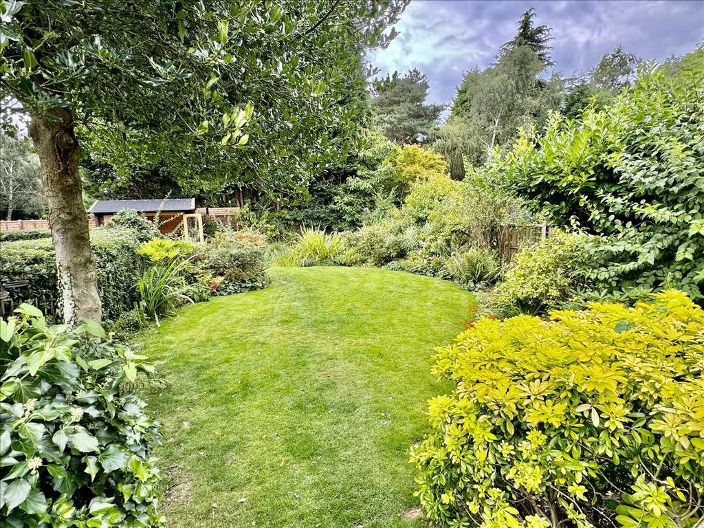 Secluded REAR GARDEN