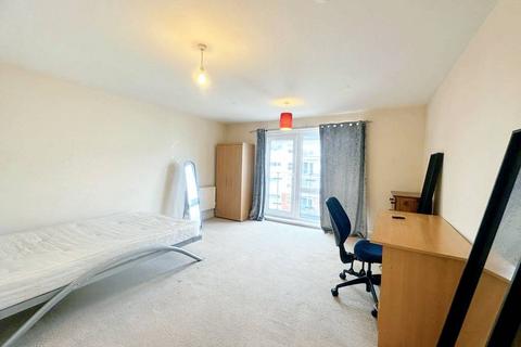 2 bedroom flat for sale, Clarkson Court, Hatfield AL10