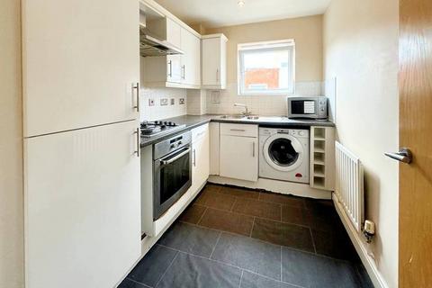 2 bedroom flat for sale, Clarkson Court, Hatfield AL10