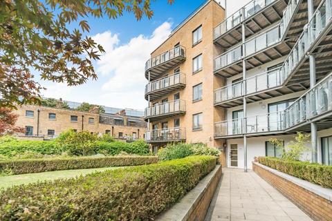 2 bedroom flat for sale, Owen Street, Islington