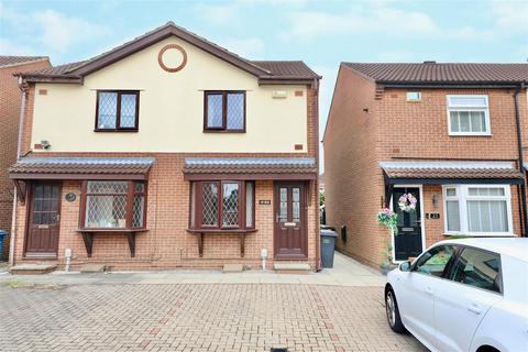 2 bedroom semi-detached house for sale, Cundall Close, Hull