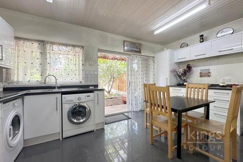 3 bedroom end of terrace house for sale, Great Cambridge Road, Enfield