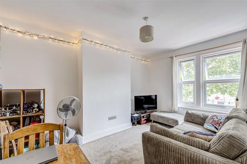 1 bedroom flat for sale, Upper High Street, Worthing, BN11