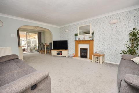 4 bedroom detached house for sale, Grasmere Close, Eastbourne