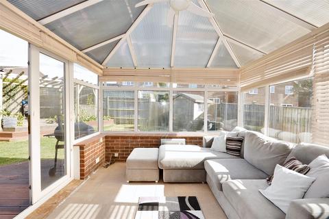 53 Grasmere Close, Eastbourne, BN23 8JE