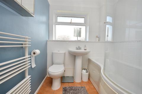 53 Grasmere Close, Eastbourne, BN23 8JE