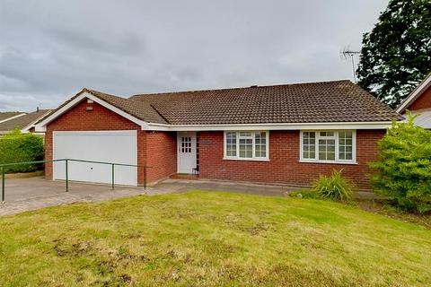 3 bedroom detached bungalow for sale, Huntingdon, Cradley, Malvern