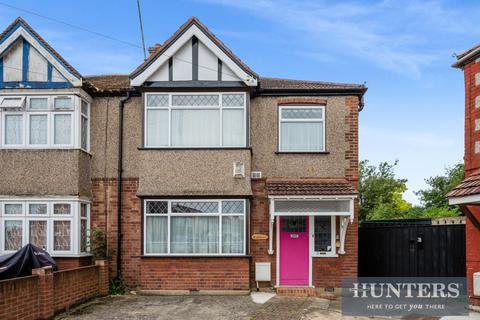 3 bedroom semi-detached house for sale, Bulstrode Road, Hounslow