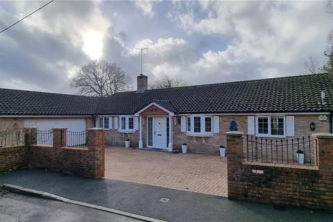 4 bedroom bungalow for sale, Barncroft, Appleshaw, Andover, Hampshire, SP11