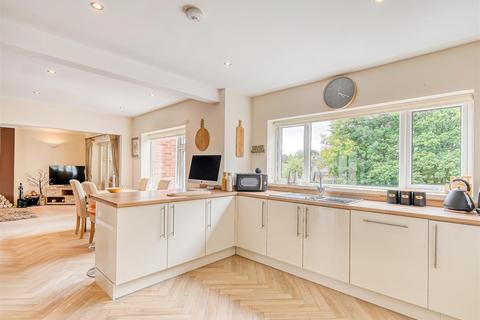 4 bedroom detached house for sale, 21 The Wold, Claverley, Shropshire