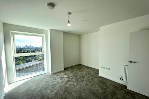 1 bedroom apartment for sale, Tabbard Apartments, Western Avenue, East Acton, W3