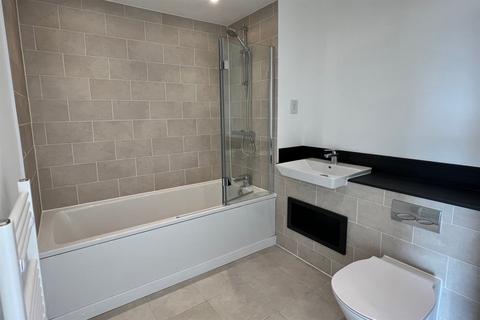 1 bedroom apartment for sale, Tabbard Apartments, Western Avenue, East Acton, W3