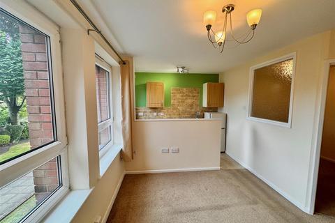 1 bedroom flat for sale, High Street, Tettenhall, Wolverhampton