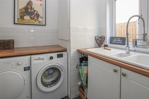28 Mascalls Lane, Brentwood, CM14 5LR