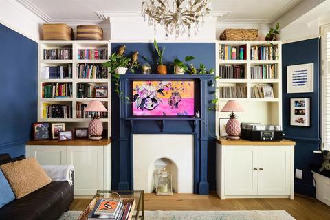 120 Airedale Avenue South, London, W4 2PX