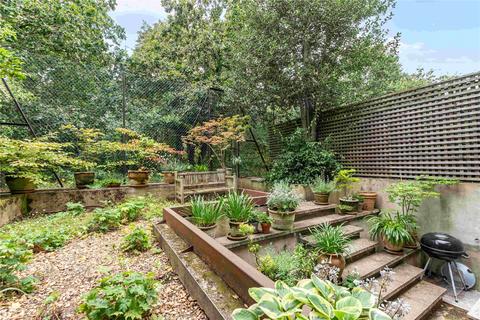 3 Lammas Park Road, London, W5 5JD