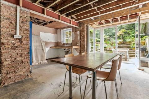 3 Lammas Park Road, London, W5 5JD