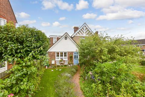 2 bedroom link detached house for sale, High Street, Lingfield, Surrey