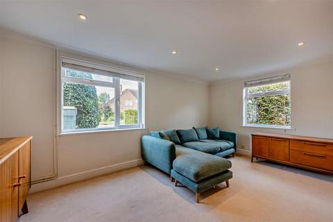 3 bedroom end of terrace house for sale, North Mundham, Chichester PO20