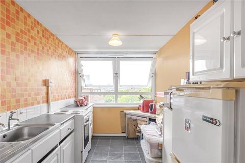 1 bedroom flat for sale, Alfreda Street, London, SW11