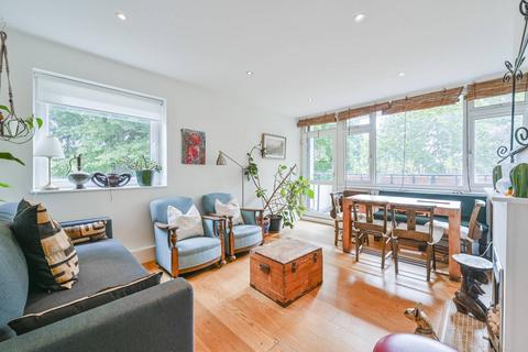 2 bedroom flat to rent, Catherall Road, Highbury, London, N5