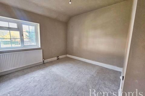 3 bedroom terraced house for sale, Daventry Road, Romford, RM3